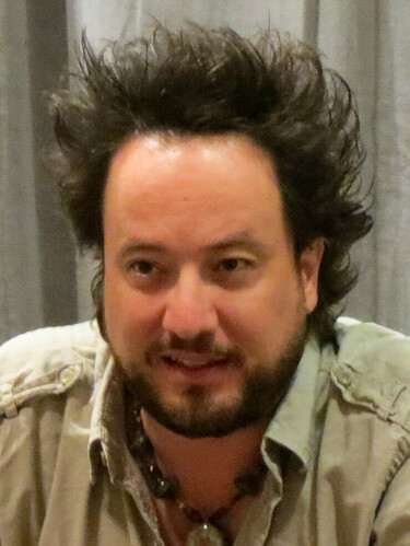 Giorgio_Tsoukalos_2016_(cropped)